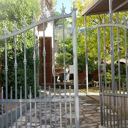 Gessy'S Hotel Lucca Exterior photo